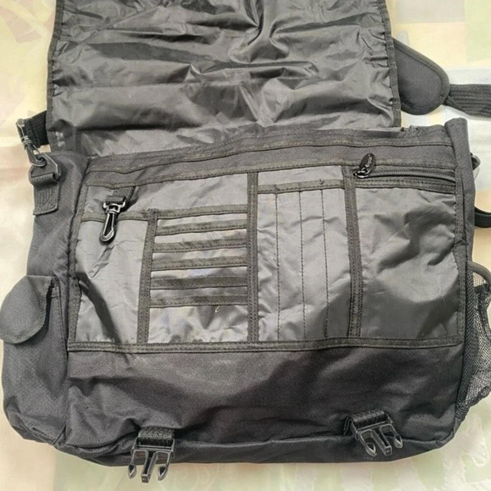 4 imprint #6012 Messenger Letter Black Men Crossbody Bag PTA